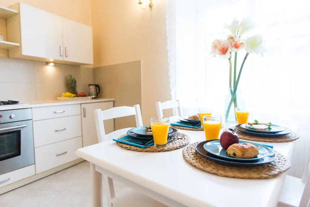 APARTMENT TWO BEDROOMS Room, Apartments Roman, Krakow