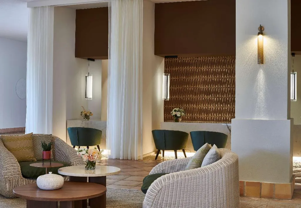 Lobby, Conrad Chia Laguna Sardinia, Cagliari
