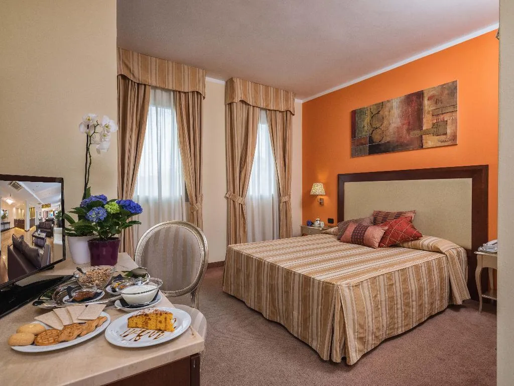 DOUBLE STANDARD Room, For You, Olbia