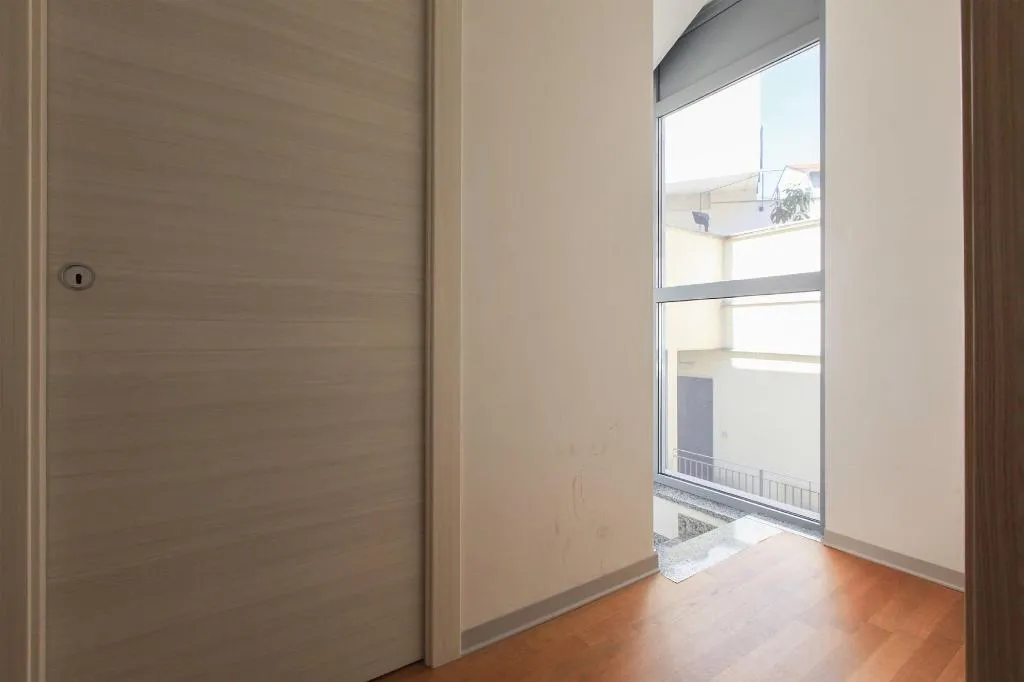 Room, Red Line Room Division, Milan