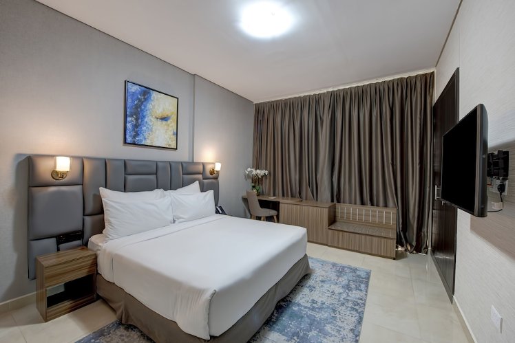 Royal Regency Suites Dubai Marina, Dubai