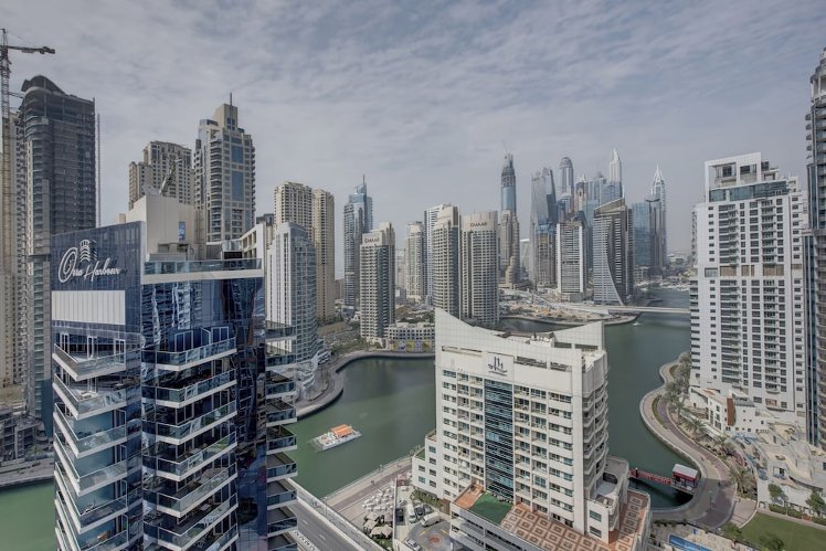 Royal Regency Suites Dubai Marina, Dubai