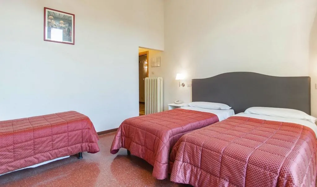 Room, Hotel St. James, Florence