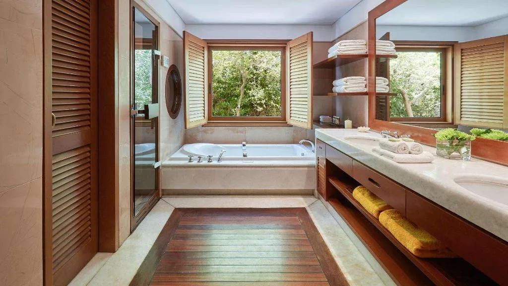 Room, Grand Resort Lagonissi, Athens