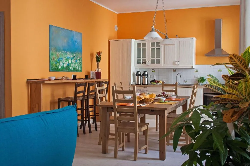 Restaurant, City-in-hostel-B&B, Catania