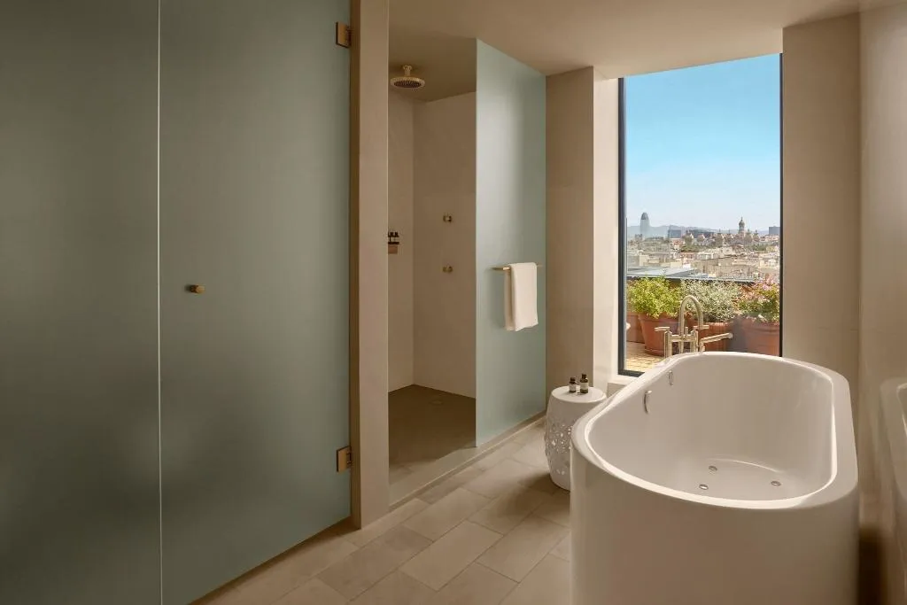 Room, EDITION Barcelona, Barcelona