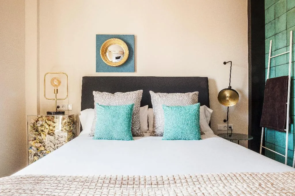 DOUBLE SUPERIOR Room, Bastardo Hostel, Madrid
