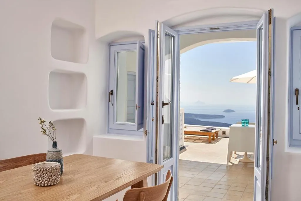 VILLA WITH JACUZZI Room, El Verano Collection Santorini, Santorini