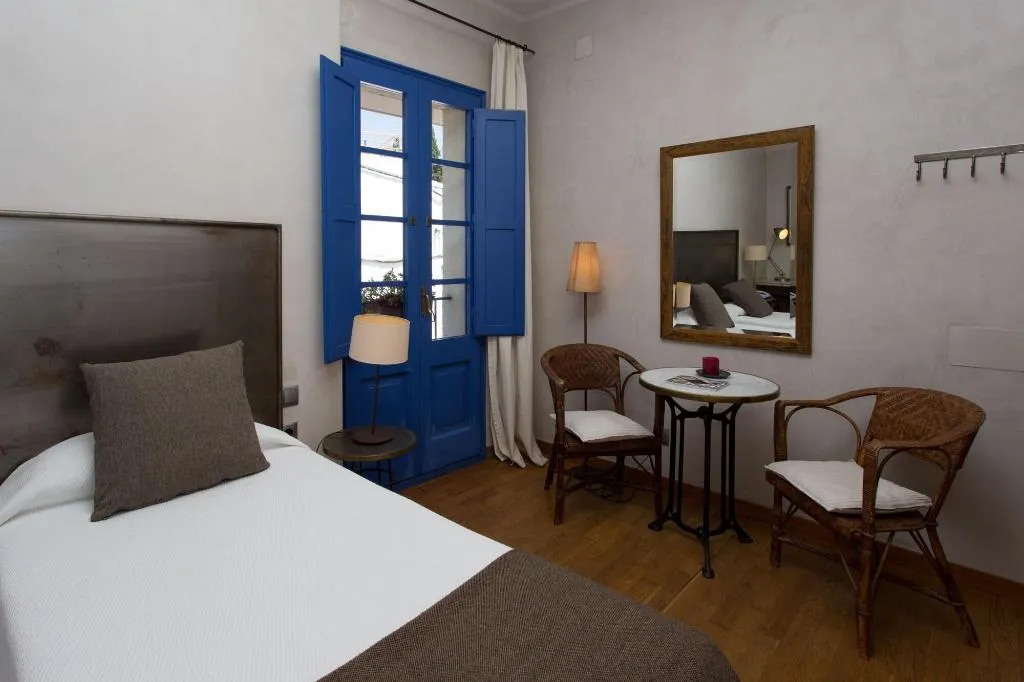 Room, Hostal De La Plaça, Barcelona