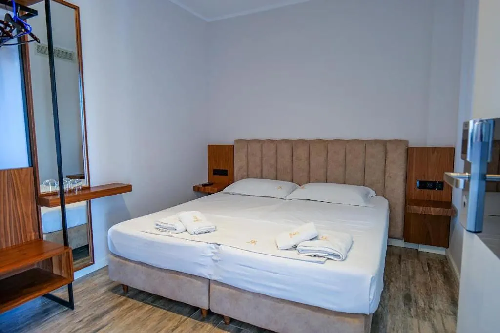 Room, Hotel Semajo, Kavaje