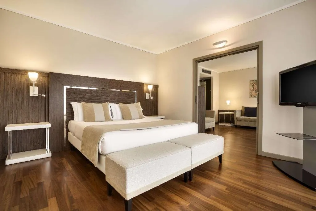 SUITE KING BED NON SMOKING Room, Ramada Plaza Milano Hotel, Milan