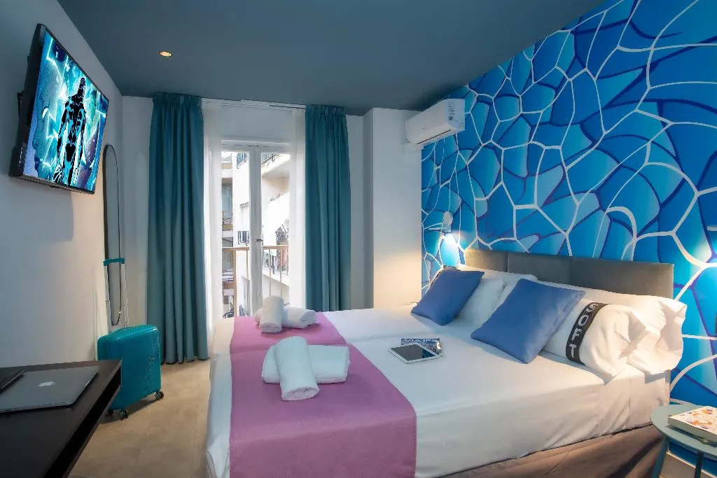 DOUBLE WITH TERRACE Room, Casual Pop Art Benidorm, Costa Blanca