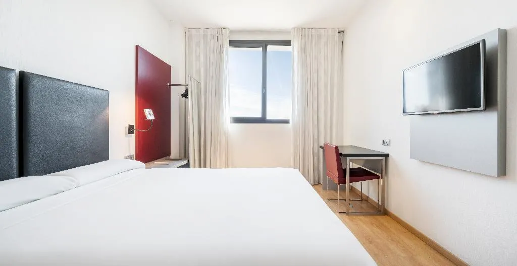 Double or Twin STANDARD Room, Ilunion Aqua 3, Valencia