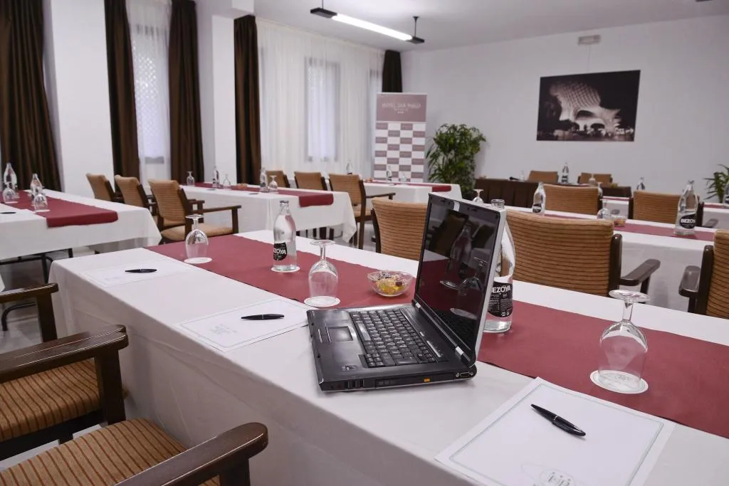 Conferences, San Pablo, Seville
