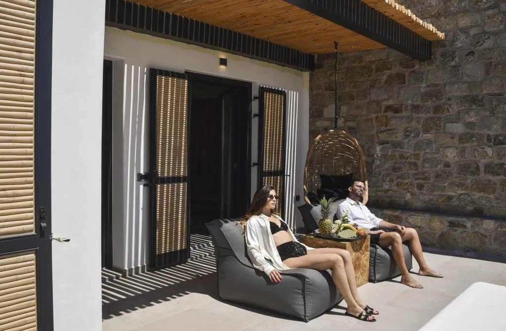 SUITE SUPERIOR WITH PRIVATE POOL Room, Tropicana Hotel, Mykonos