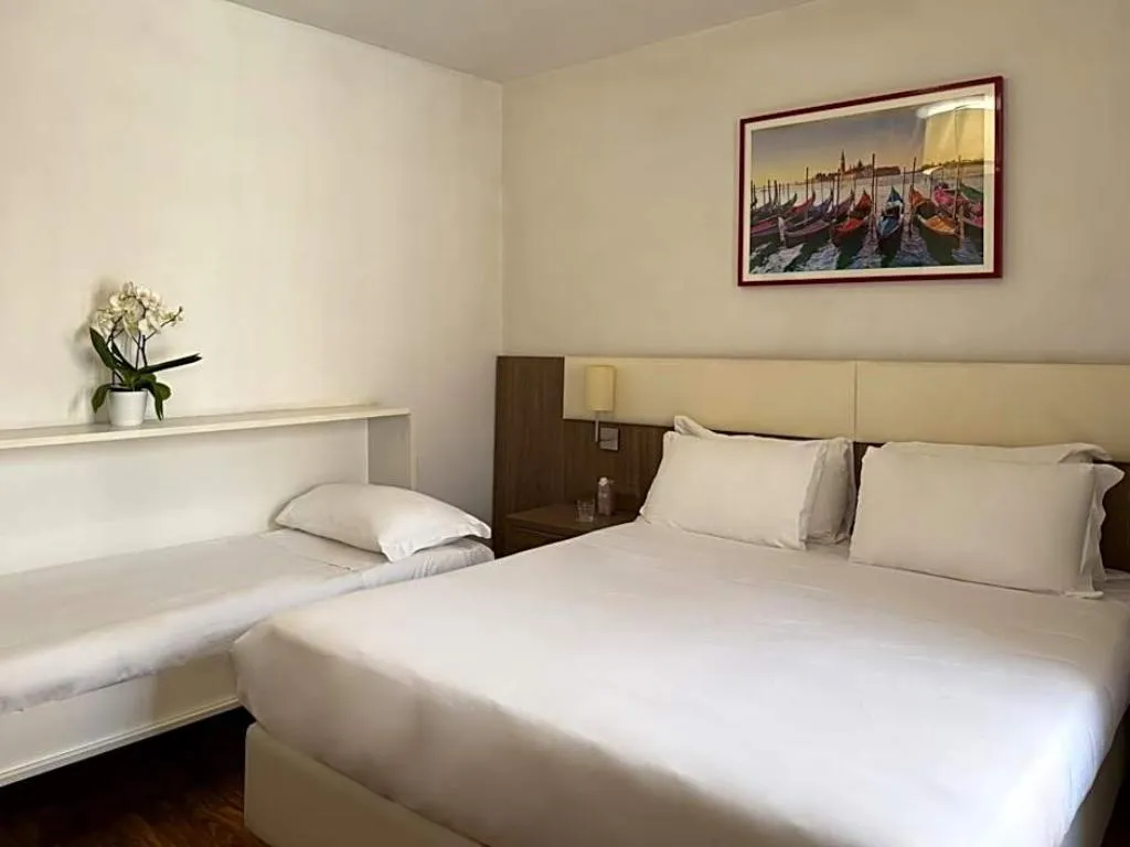 TRIPLE STANDARD Room, Hotel Il Moro di Venezia, Venice