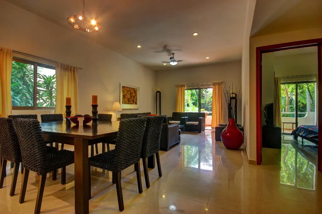 APARTMENT GARDEN VIEW Room, Riviera Maya Suites, Playa Del Carmen