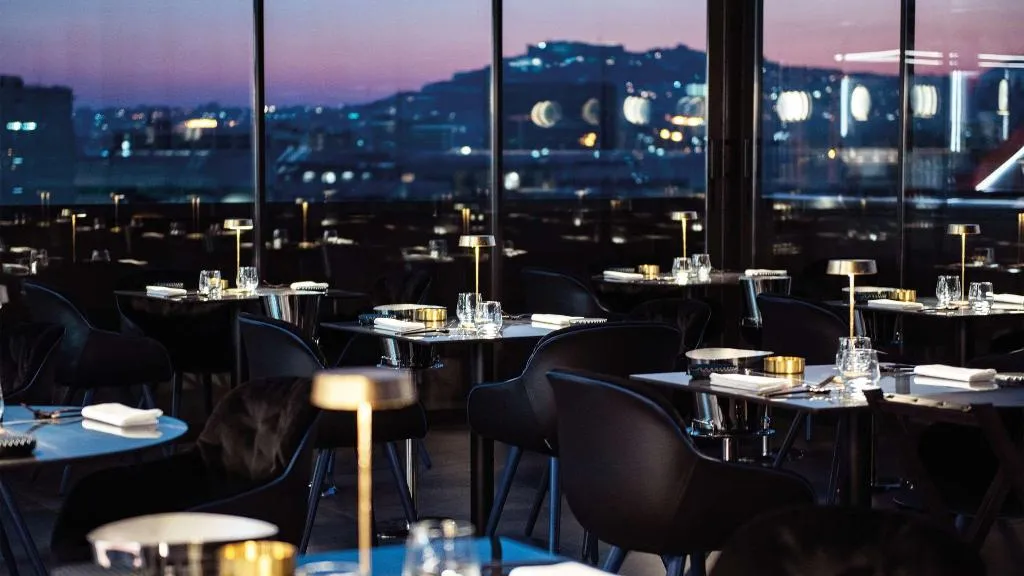 Restaurant, Gold Tower Lifestyle Hotel, Naples