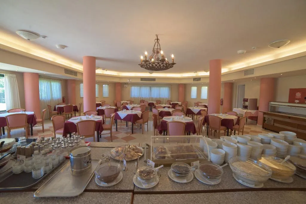 Restaurant, Century Resort, Corfu