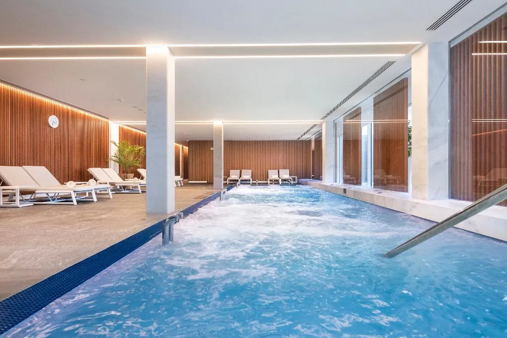 Sports and Entertainment, Hotel Marina Badalona, Barcelona