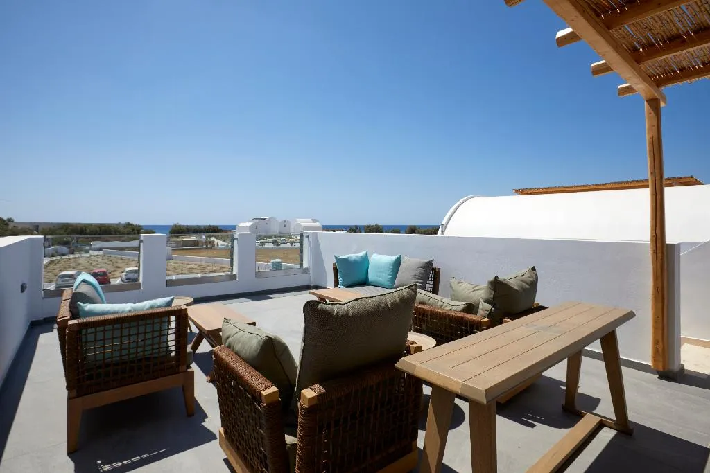 SUITE DUPLEX Room, Sea Breeze Santorini Beach Resort, Curio Collectio, Santorini