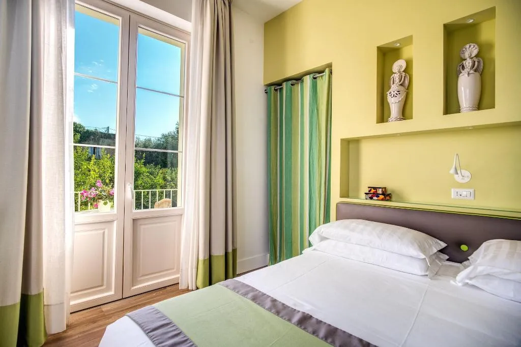 Room, Relais Palazzo del Barone - Adults Only, Naples