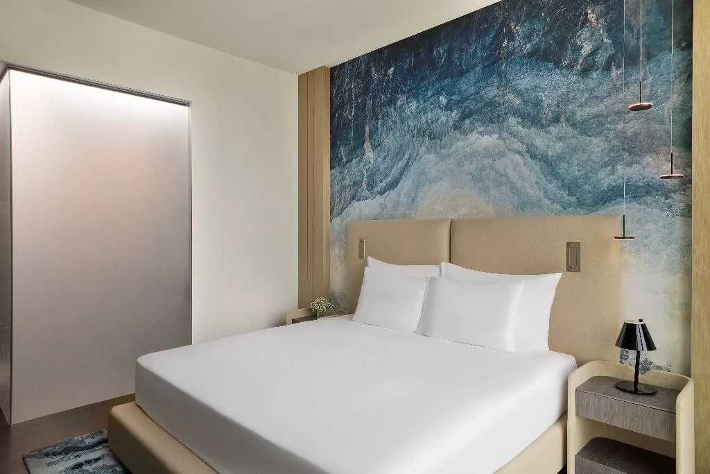 Double or Twin DELUXE Room, Ciel Dubai Marina, Vignette Collection, Dubai