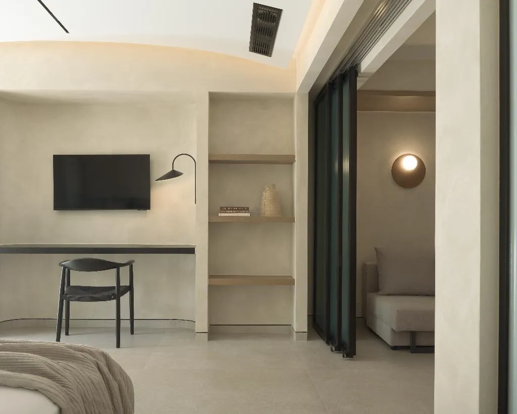 SUITE basement Room, Theartemis Palace, Crete