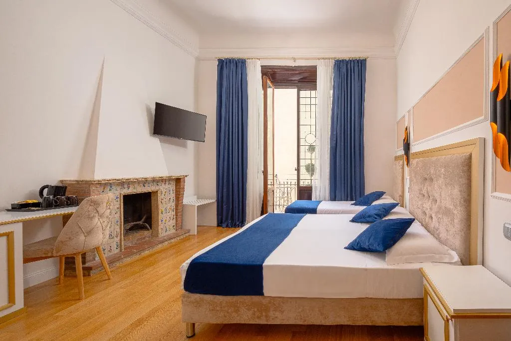 TRIPLE SUPERIOR Room, Annabella Hotel Roof Terrace, Florence