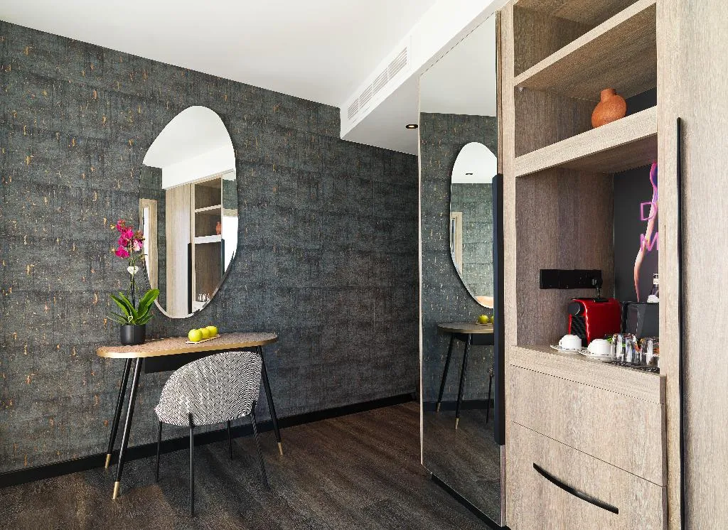SUITE EXECUTIVE Room, NYX Hotel Limassol, Cyprus