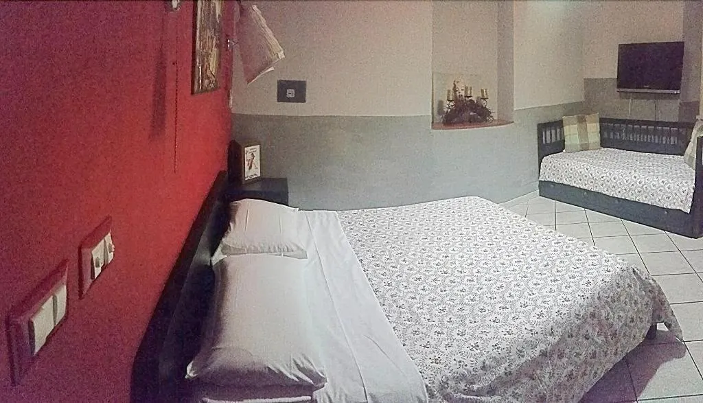 Room, Aladino Inn, Naples