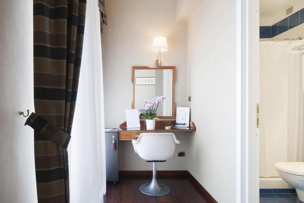 DOUBLE STANDARD Room, Reginna Palace, Naples