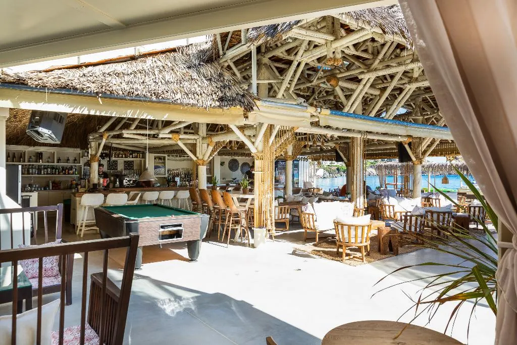 Bar, Nostos Beach Boutique Hotel, Crete