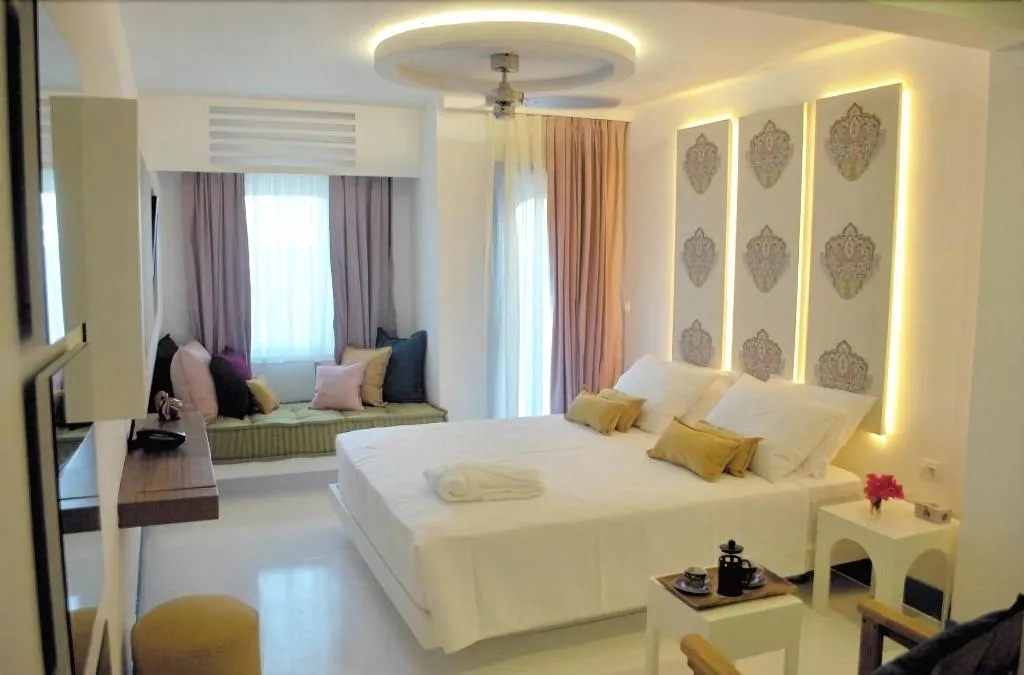 Room, La Brezza Suite & Hotel, Bodrum