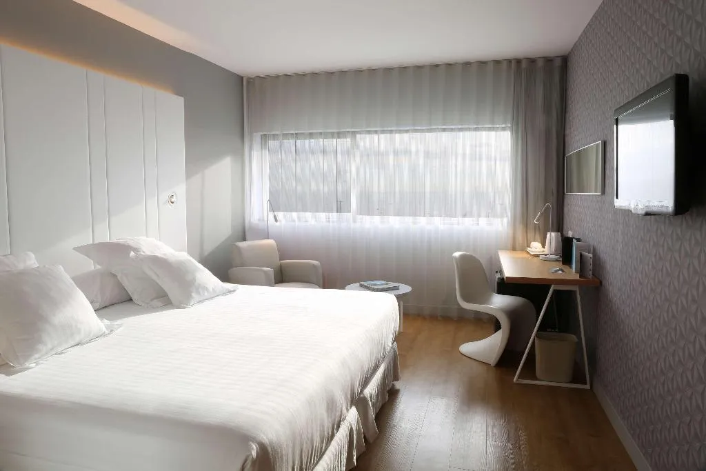 FAMILY ROOM CONNECTING ROOM Room, Occidental Atenea Mar, Barcelona