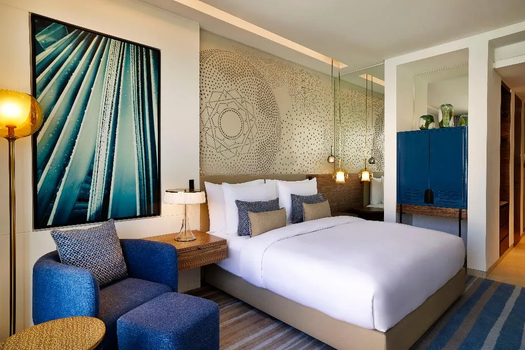 DOUBLE GUEST ROOM SEA VIEW Room, Tumbi Ht Dubai The Palm, Tapestry Collec by Hilton, Dubai