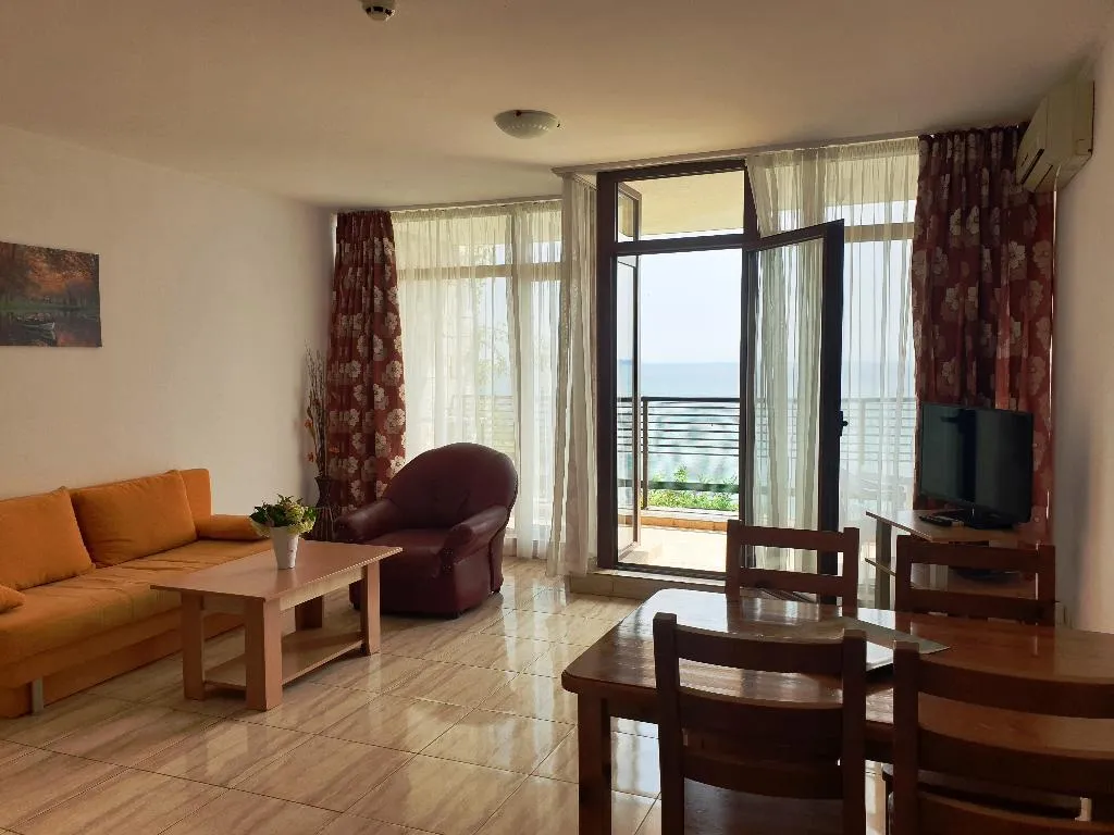 APARTMENT ONE BEDROOM Room, DOLCE VITA Apart Complex, Bourgas