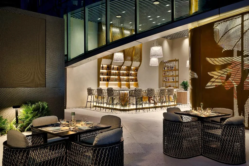 Restaurant, Ciel Dubai Marina, Vignette Collection, Dubai