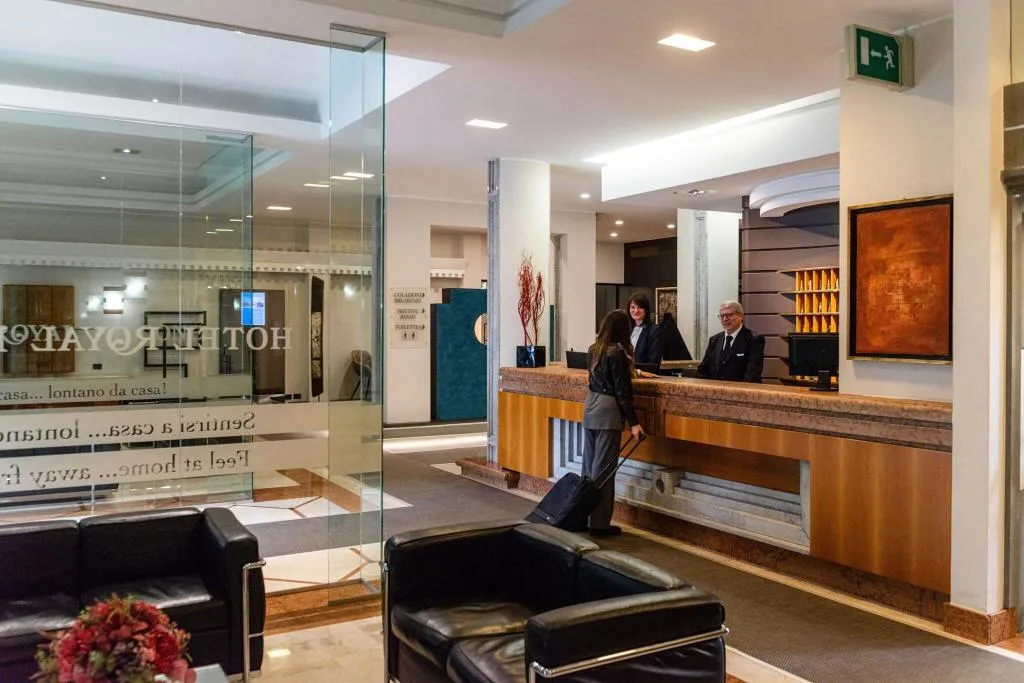 Lobby, Hotel Royal Falcone, Milan