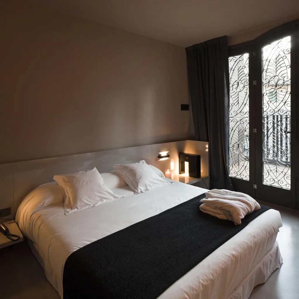 DOUBLE SUPERIOR KING BED Room, Caro Hotel, Valencia