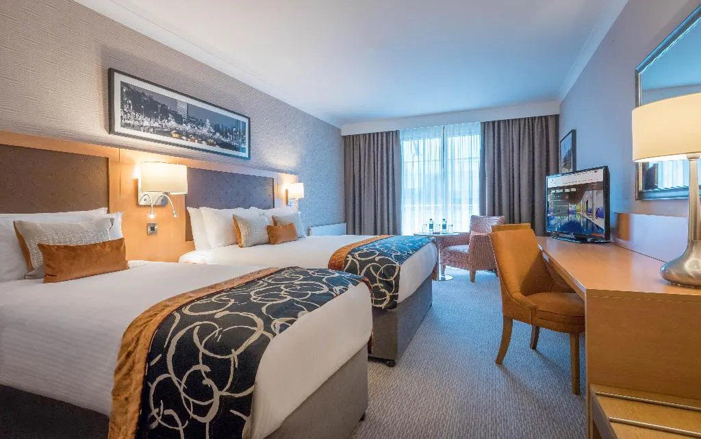 FAMILY ROOM STANDARD Room, Clayton Hotel Cardiff Lane, Dublin