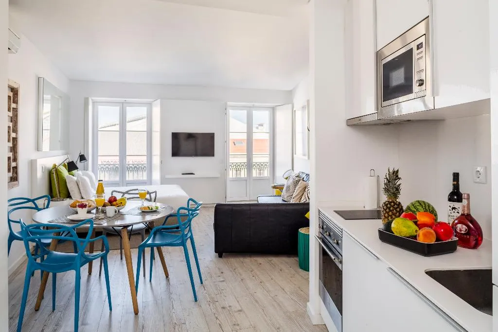 STUDIO SUPERIOR Room, Hello Lisbon Rossio Apartments, Lisbon