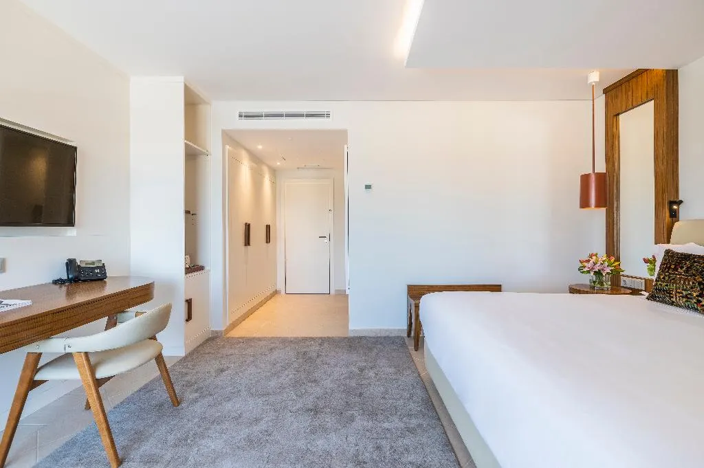 Double or Twin CLASSIC Room, Regency Salgados Hotel & Spa, Algarve
