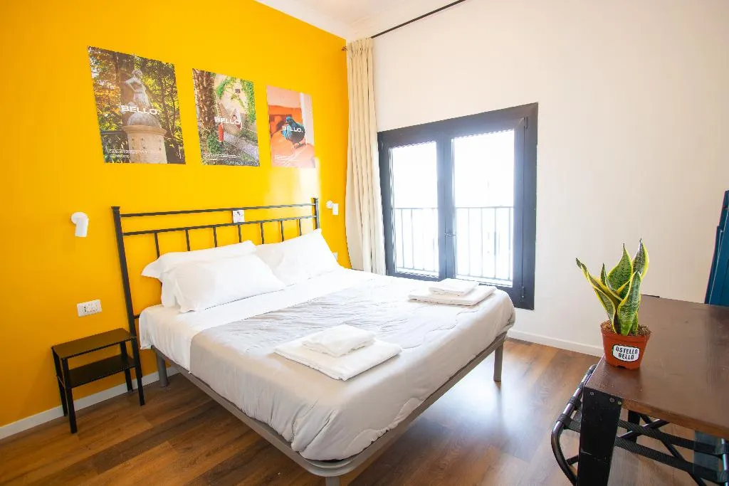 DOUBLE STANDARD Room, Ostello Bello Napoli, Naples