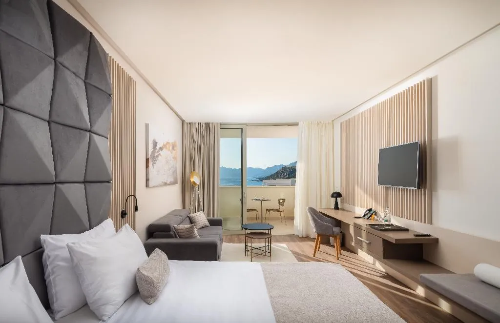 DOUBLE DELUXE WITH BALCONY Room, Aminess Laurel Khalani Hotel, Split