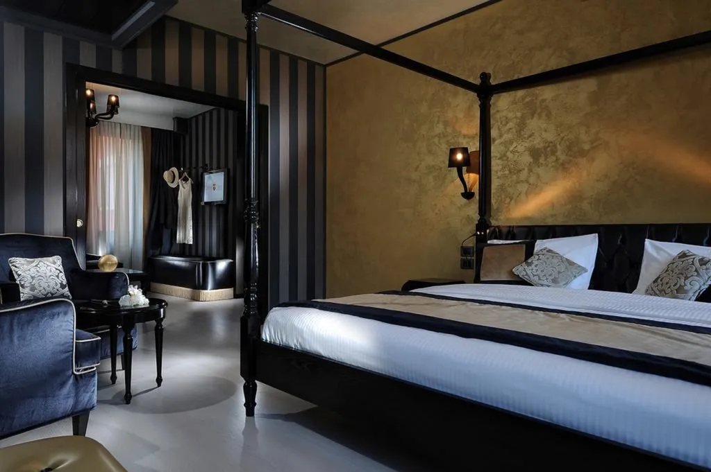 Room, Carnival Palace, Venice