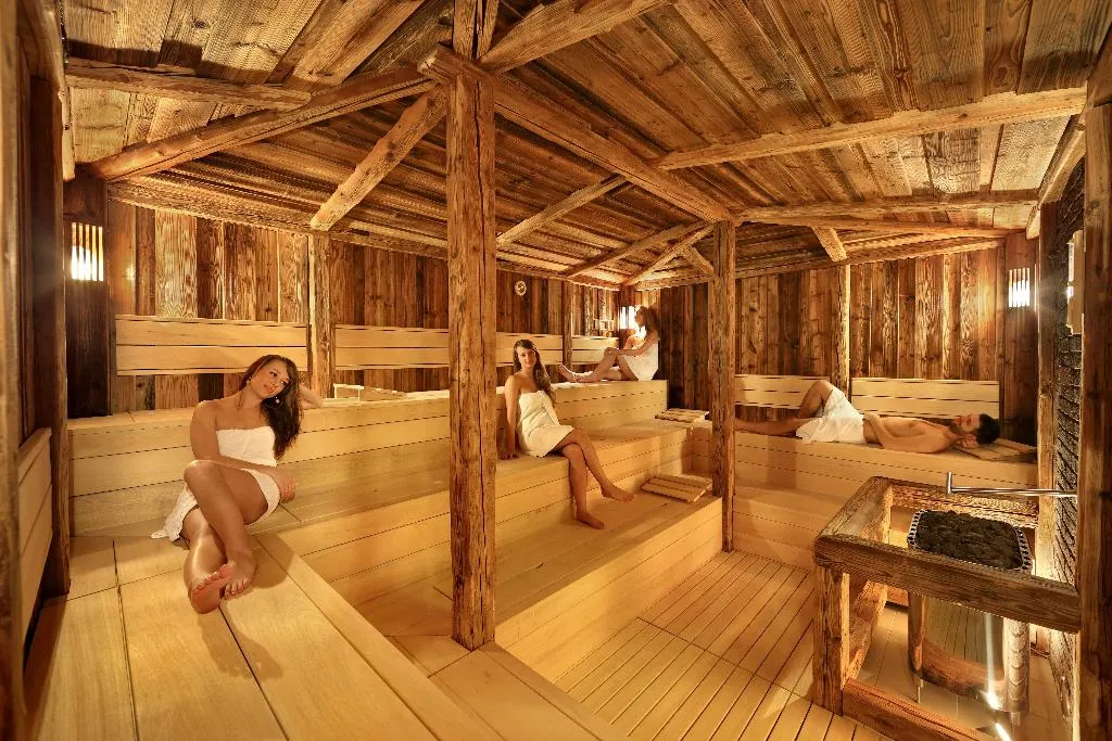 Sports and Entertainment, Absolutum Wellness Hotel Prague, Prague