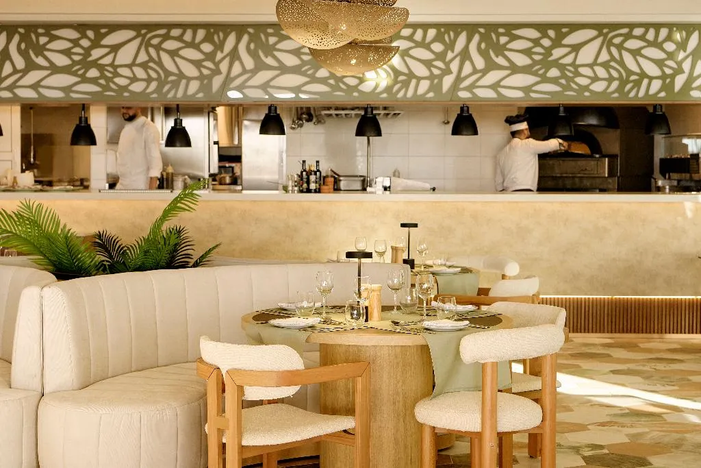 Restaurant, Iberostar Waves Creta Panorama & Mare, Crete