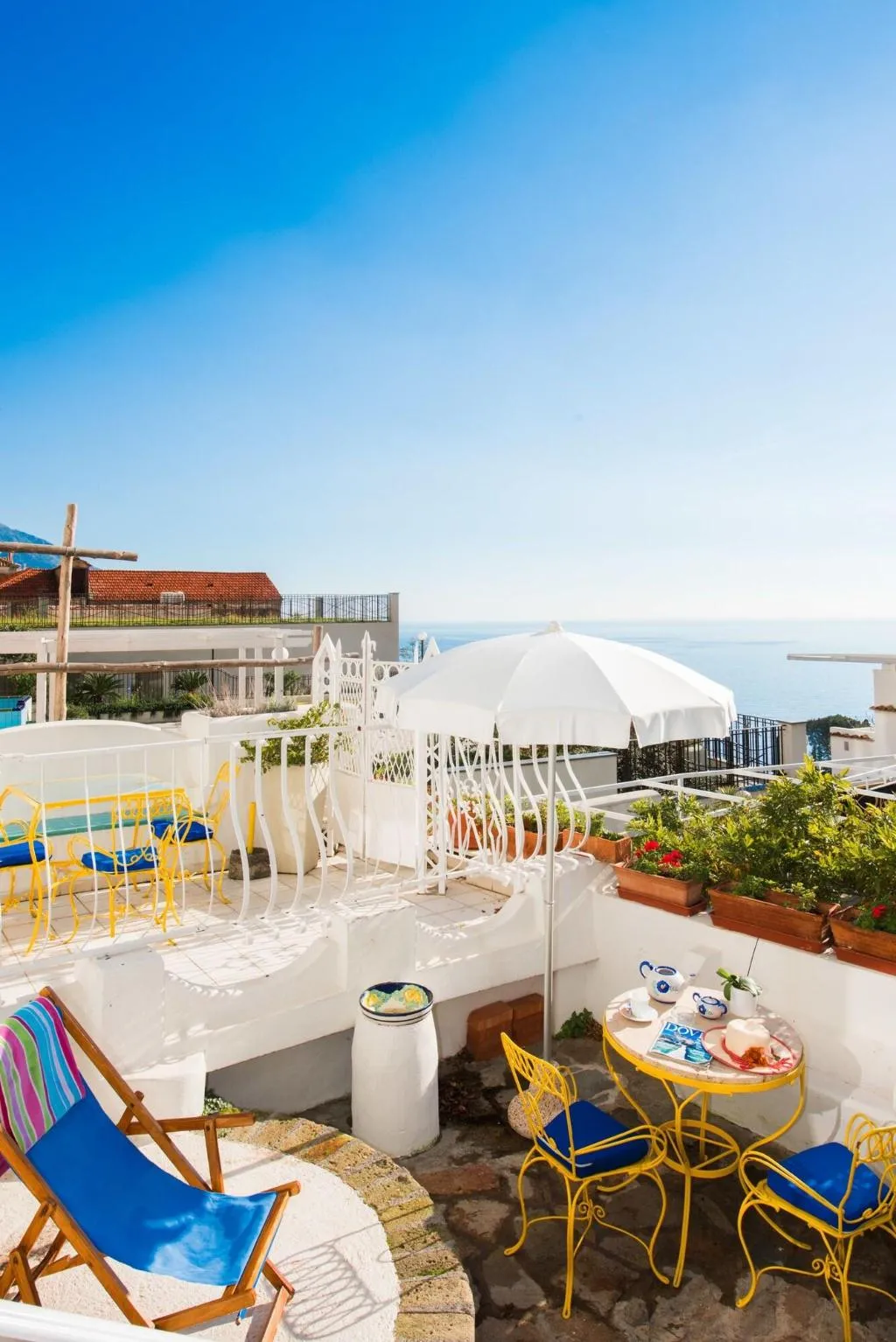 Terrace, Hotel Villa Delle Palme, Naples