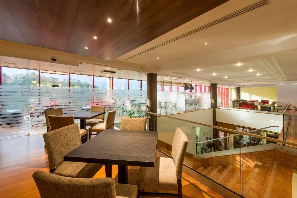 Bar, Aeminium Coimbra, Affiliated by Meliá, Porto